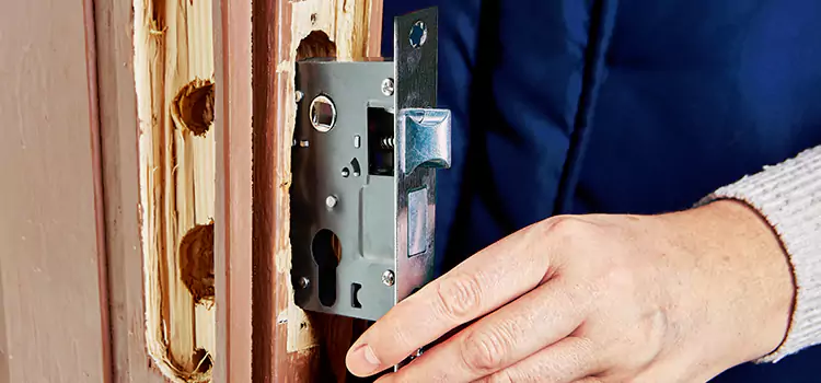 Garage Door Lock Replacement Woodlawn